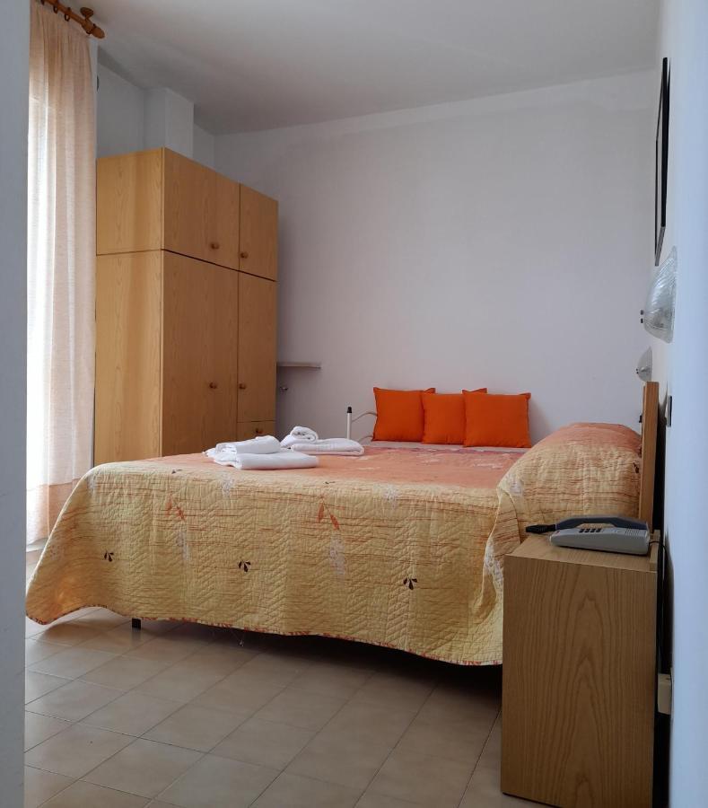 Hotel Usa Римини Экстерьер фото