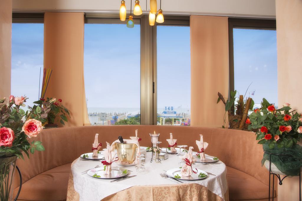 Hotel Usa Римини Экстерьер фото